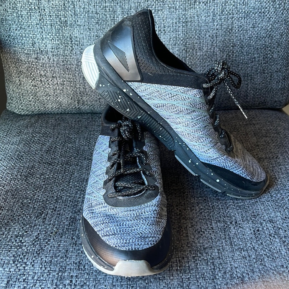 Men’s Avia sneakers